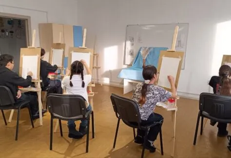 Детская художественная студия