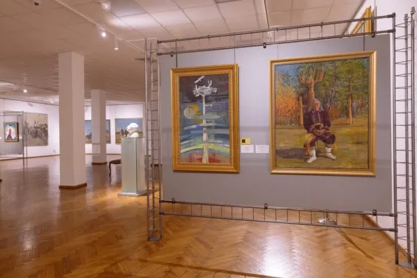 Постоянная экспозиция основного здания Национального художественного музея РС(Я) - с 5 Января 48 Национального художественного музея